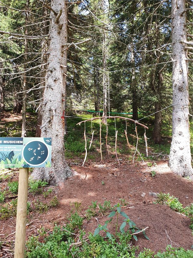 Balade du parcours ludique nature_Manigod - OT Manigod