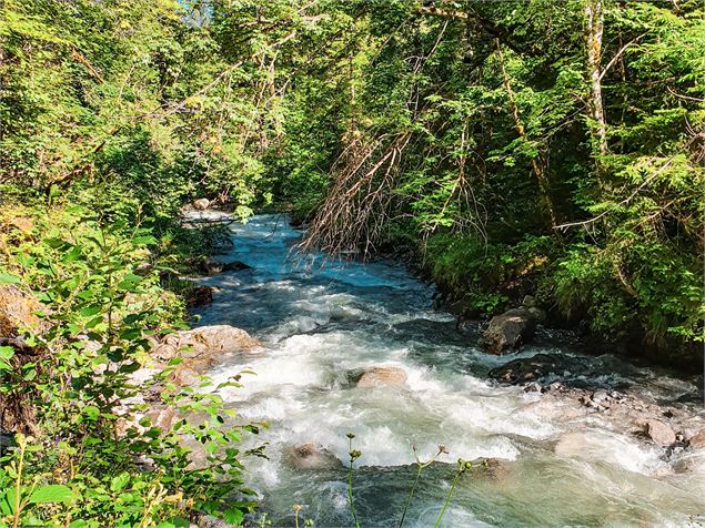 La cascade de Nant Burgeat_Manigod - OT Manigod