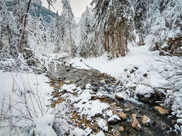 La cascade de Nant Burgeat_Manigod - OT Manigod