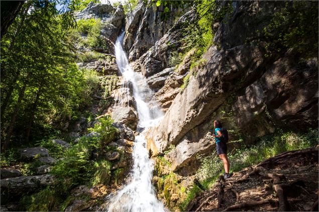 cascade - Sarah Goudeau - Office de Tourisme Thônes Coeur des Vallées