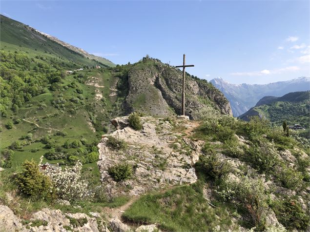 Chapelle et rocher Saint-Pierre à Valloire - Alban Pernet / Valloire Tourisme