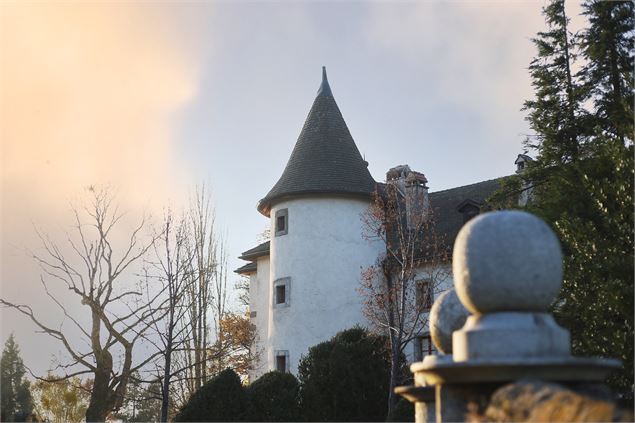 Bourg de Loëx_Bonne - Brice Souvansanouk