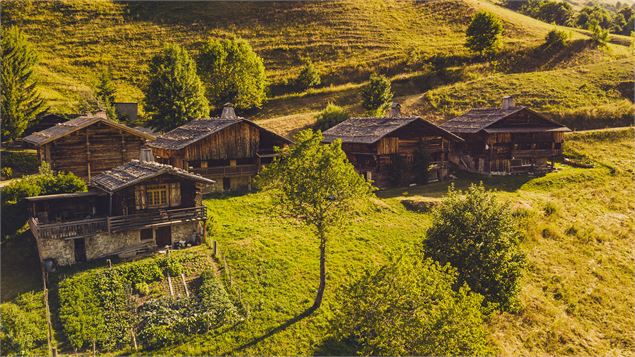 Hameau des Bouts au Grand-Bornand Chinaillon - Alpcat Médias - Le Grand-Bornand tourisme