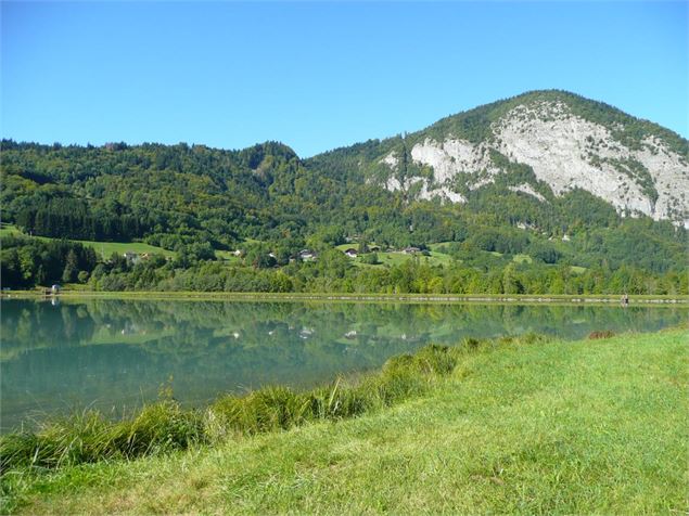 Itinéraire pédestre : lac de Flérier et des villages - Gilles Piel