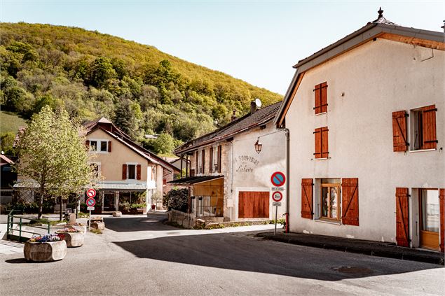 Boucle pédestre : chemin du Funiculaire_Monnetier-Mornex - OT Monts du Genevois - BriceSouvansanouk