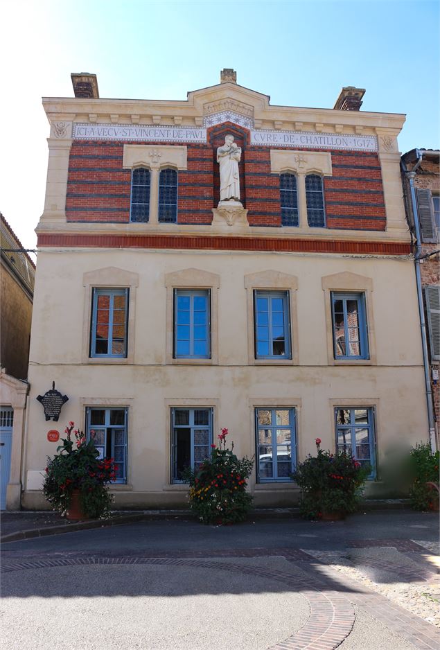 Maison Saint Vincent de Paul 2_Châtillon-sur-Chalaronne - Claire Curt