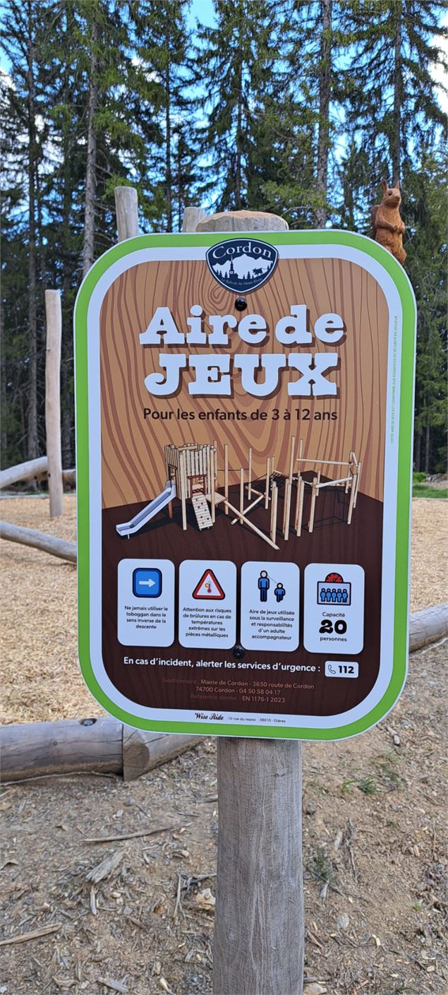 Aire de jeux des Plaines - © Cordon Tourisme