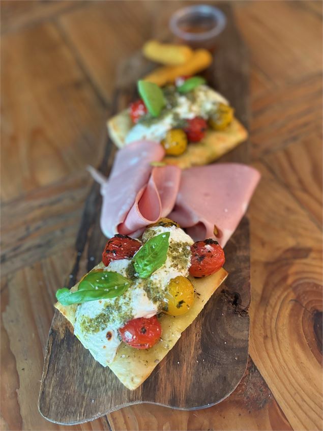 Présentation plat - © Du vin sur la planche