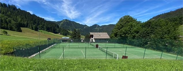 Court de tennis_La Clusaz