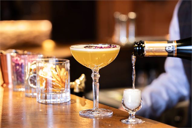 Cocktail - Y-Studio