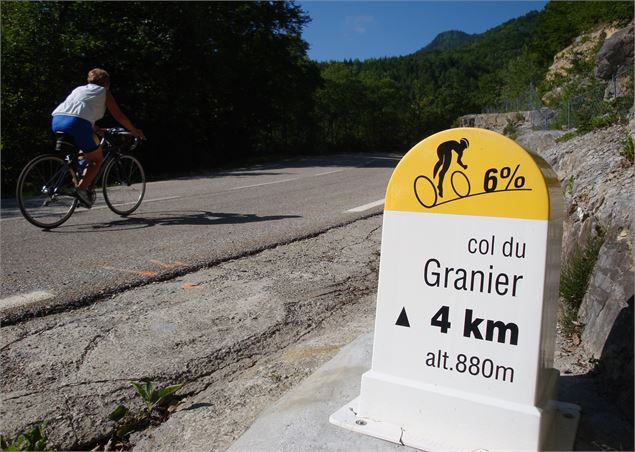 Montée cyclo du Col du Granier depuis Chambéry - SavoieMontBlanc-Teso-Quenard