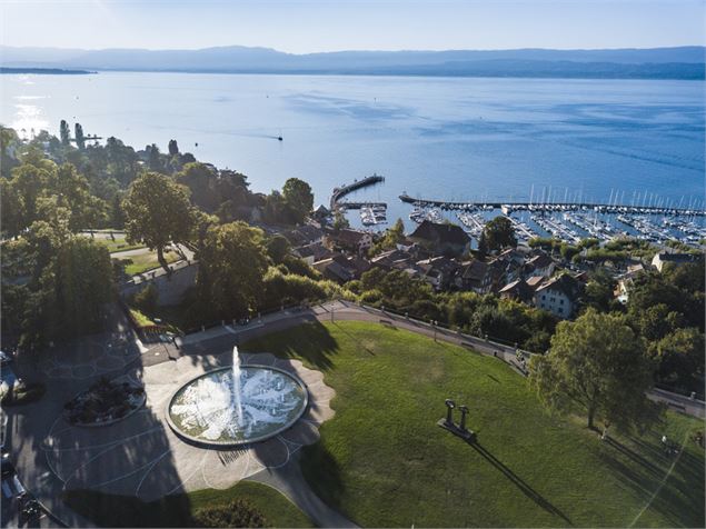 Vue aérienne du Belvédère de Thonon - semaphore