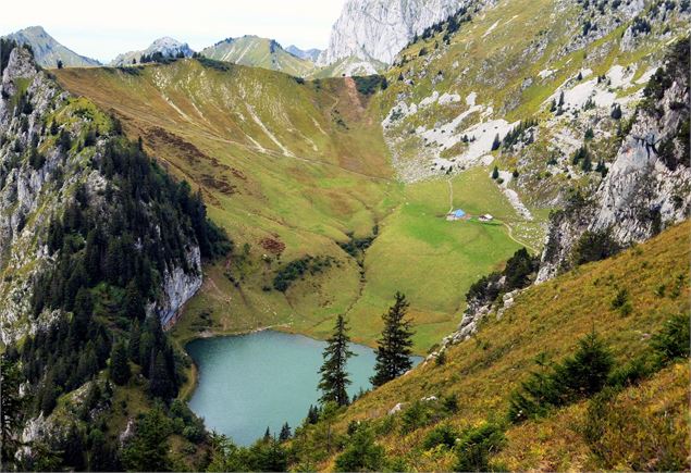 Lac d'Arvouin - Photo libre de droit Pixabay - Mathilde Pruvot