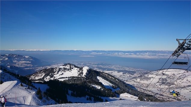 Vue depuis Pelluaz sur le lac - OTPEVA