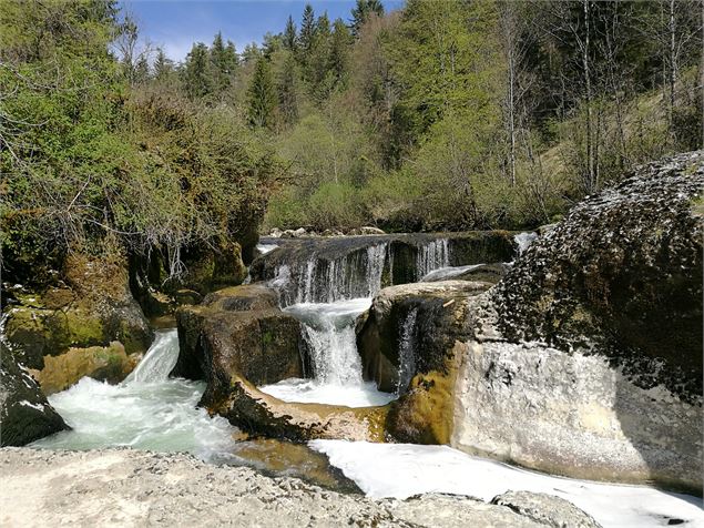 Les Marmites de Géant à Saint-Germain-de-Joux - ©Daniel Gillet - OT Terre Valserine