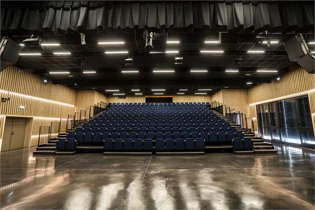 Salle de spectacle - L.Meyer-Châtel