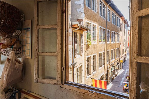 Rue basse-du-Château - Christine Haas