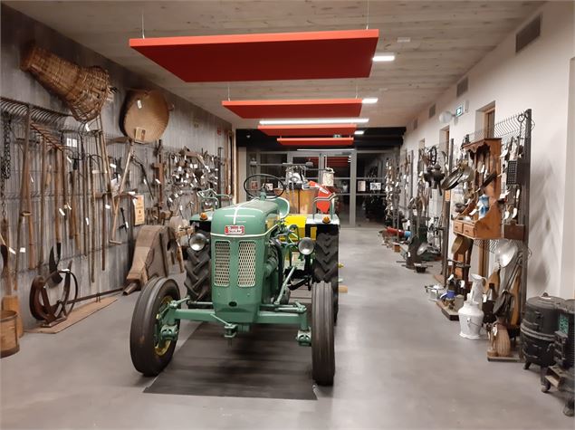 - M.J. / musée du patrimoine