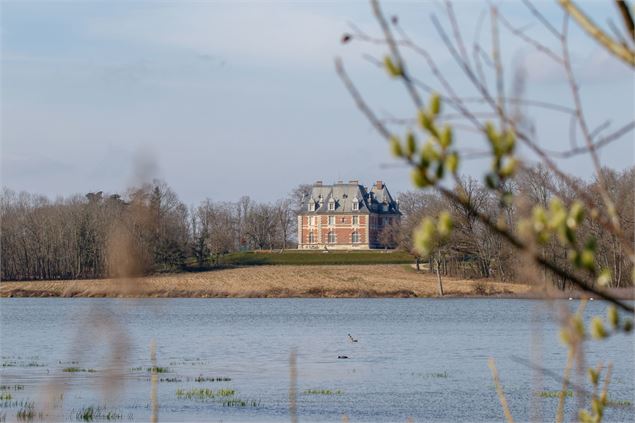 Chateau de Joyeux et son étang - Sabrina Megani