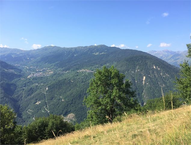 Vue sur la vallée de Meribel depuis la boucle du Dou de St Maurice - Feissons sur Salins - Nadia Che