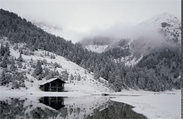 Maison de la Réserve naturelle nationale du Plan de Tuéda (hiver)