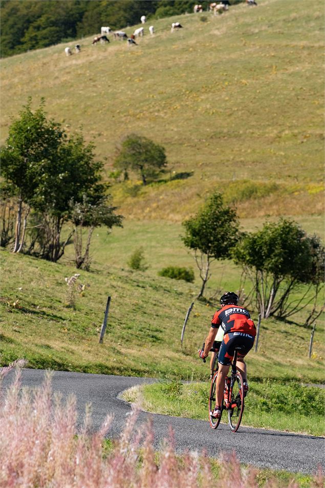 Circuit vélo : Le Grand Colombier et ses lacets_Champagne-en-Valromey - Laurent Madelon - CCBS