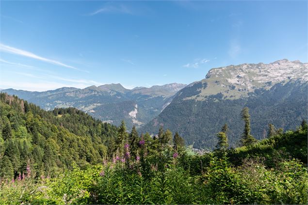Itinéraire pédestre : lac de Gers depuis Samoëns Village_Samoëns - Mathilda Manzi