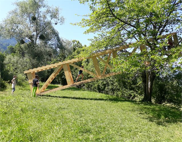 cabane bois Sources du lac d'Annecy - Sources du lac d'Annecy Tourisme