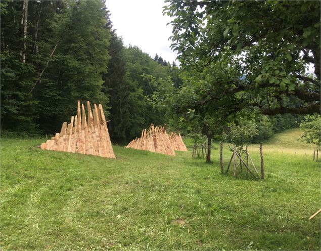 cabane bois Sources du lac d'Annecy - Sources du lac d'Annecy Tourisme