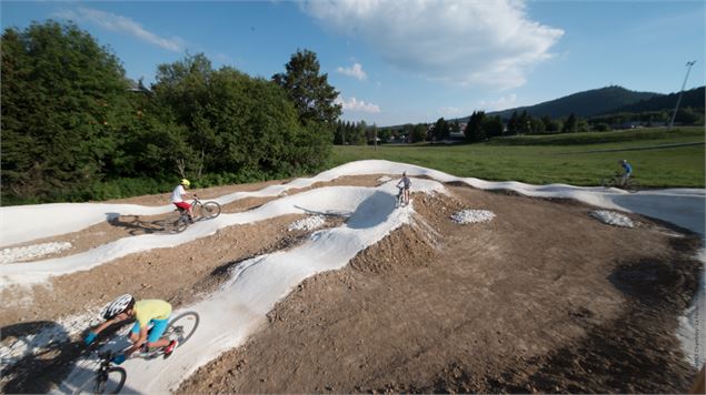 pump track - école de VTT La Féclaz - Massif des Bauges