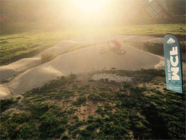 pump track - école de VTT La Féclaz - Massif des Bauges